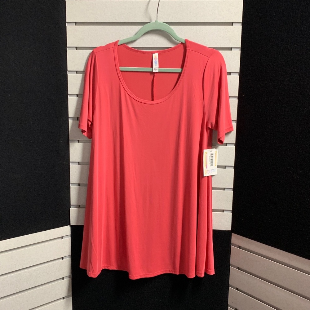 LulaRoe Perfect T  Small